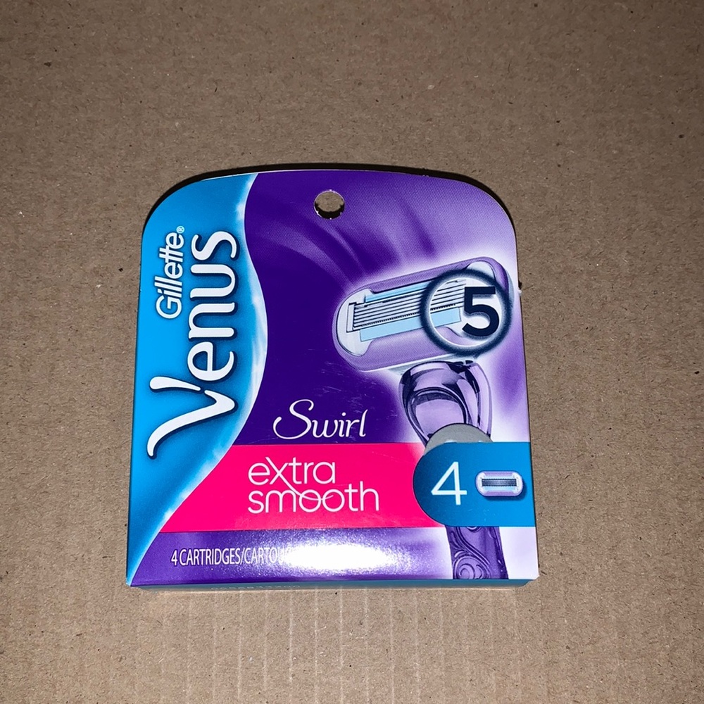 Venus Gillette Swirl Extra smooth (4) Cartridges